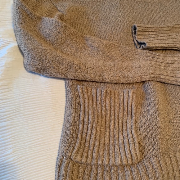 Camel color sweater - Picture 3 of 5